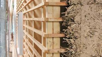 Bauen mit Strohleichtlehm im Neubau
